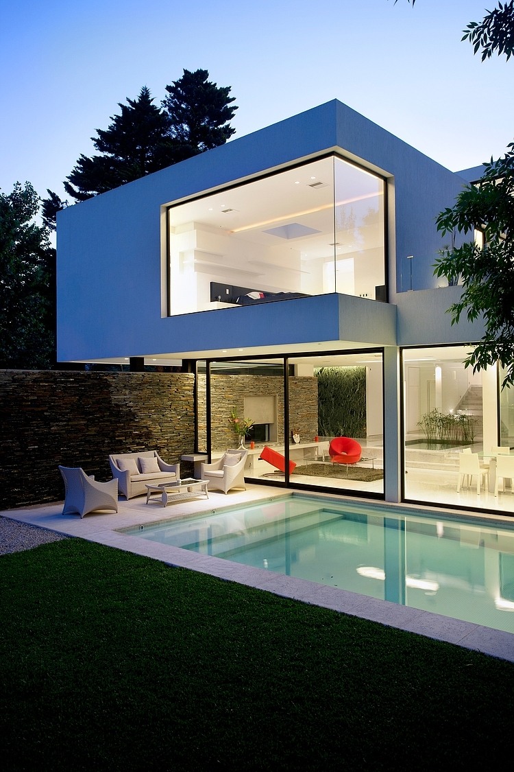 Casa Carrara by Andres Remy Arquitecto