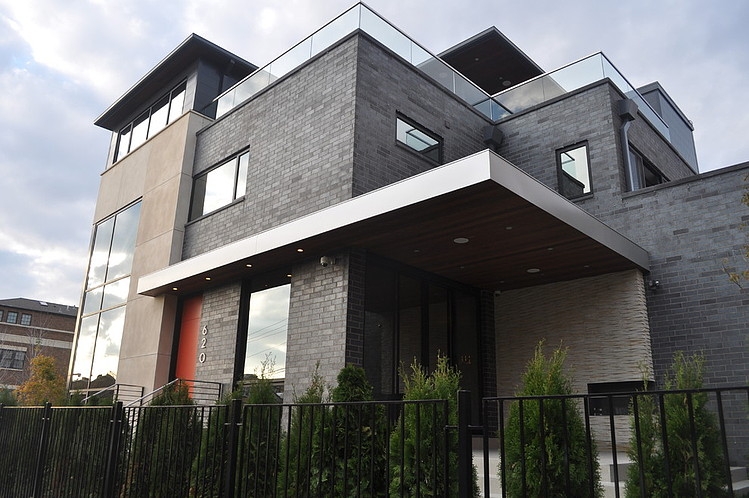 Lincoln Park Residence by Joseph Trojanowski
