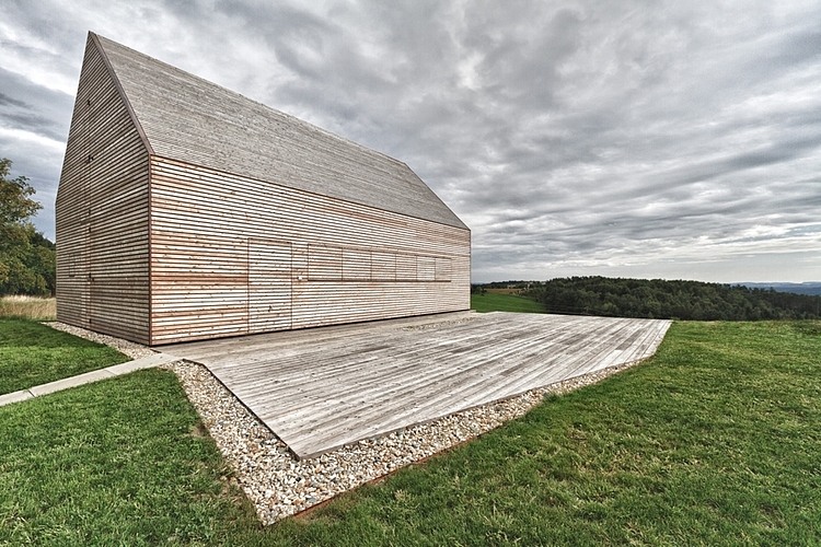 Summer House by Judith Benzer Architektur