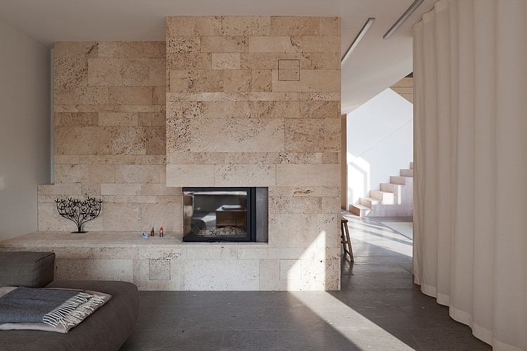 Kirchplatz Office + Residence by Oppenheim Architecture