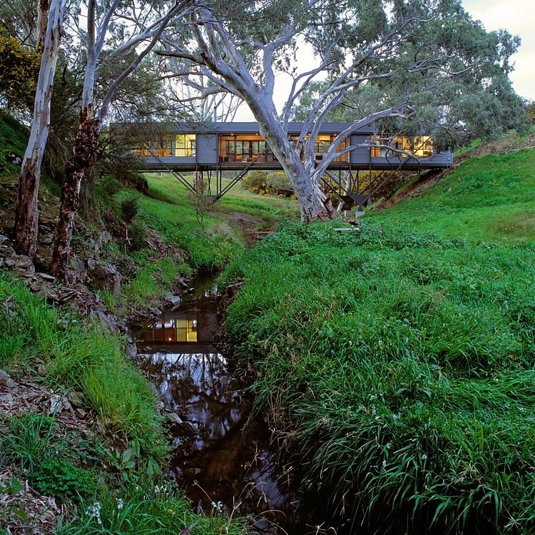Bridge House by Max Pritchard