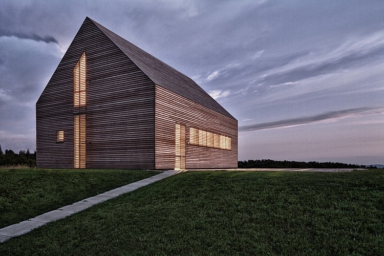 Summer House by Judith Benzer Architektur