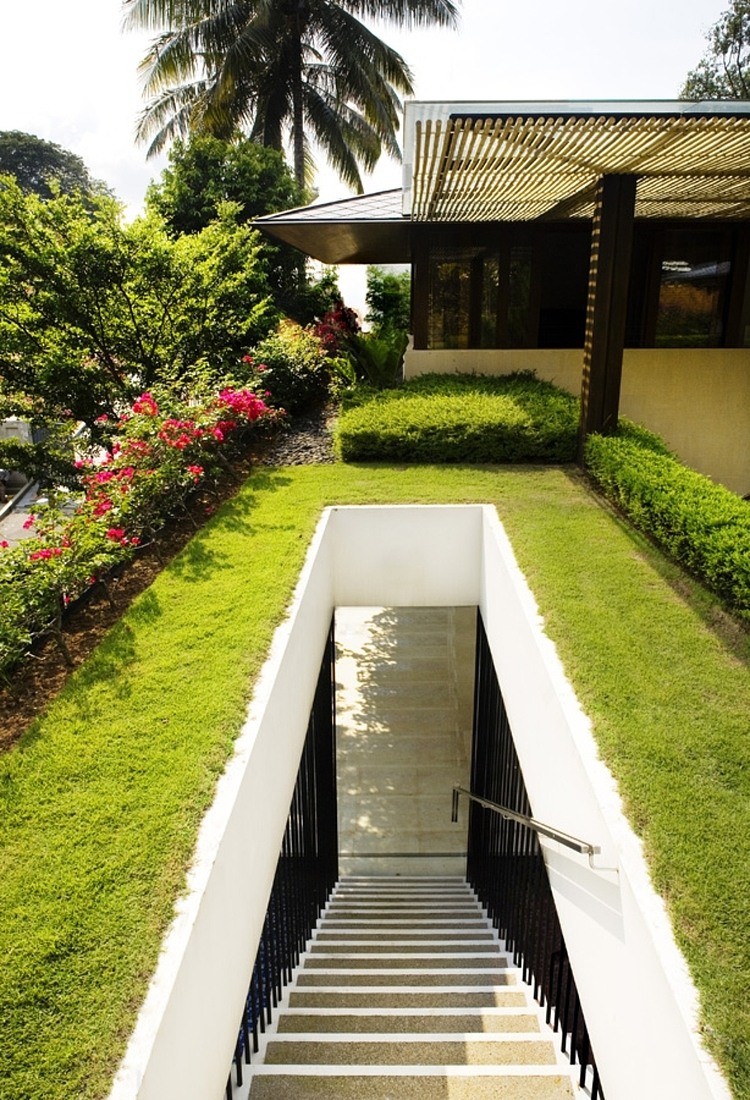 Tangga House by Guz Architects