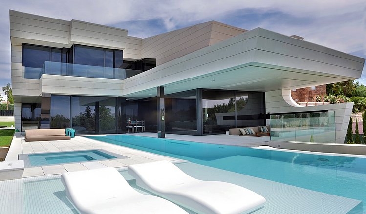 Balcony House by A-cero