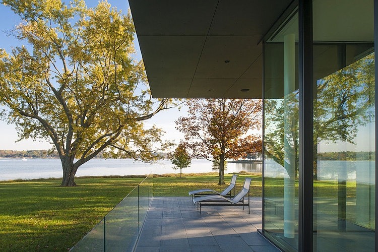 Tred Avon River House by Robert M. Gurney Architect