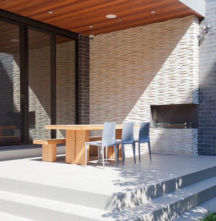 Lincoln Park Residence by Joseph Trojanowski