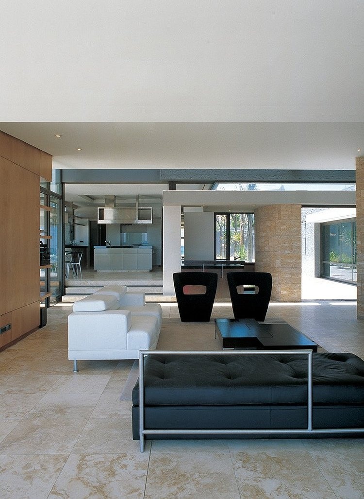 Melkbos House by SAOTA