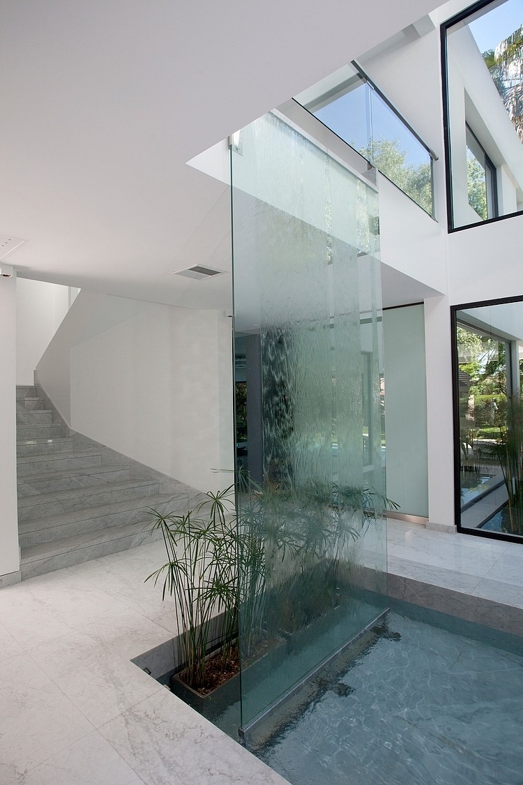 Casa Carrara by Andres Remy Arquitecto