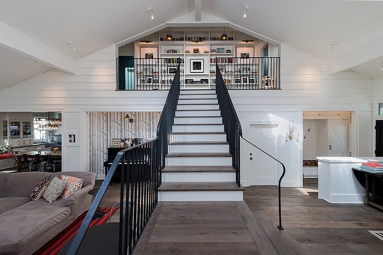 Contemporary Barn by Koffka Phakos Design