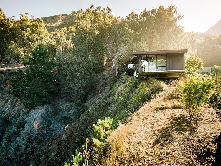 Fall House by Fougeron Architecture