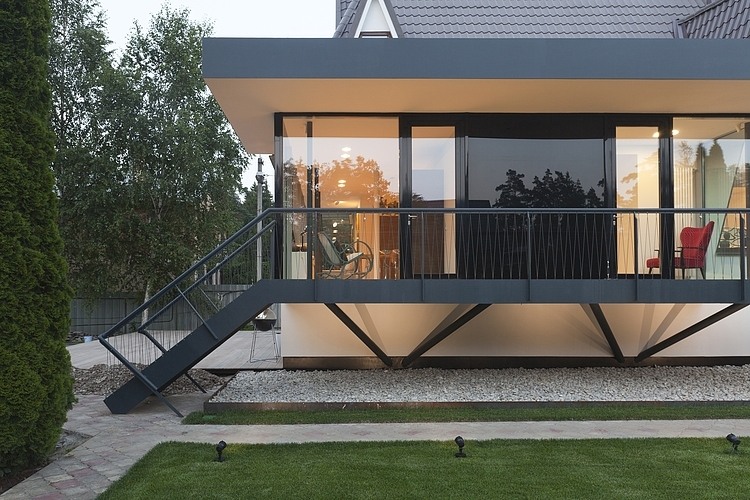 House N in Moscow by 4a Architekten