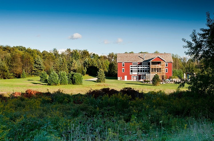 Private Barn in Ohio by Blackburn Architects