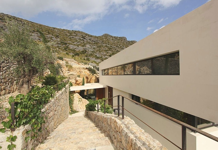 Casa 115 by Miquel Àngel Lacomba