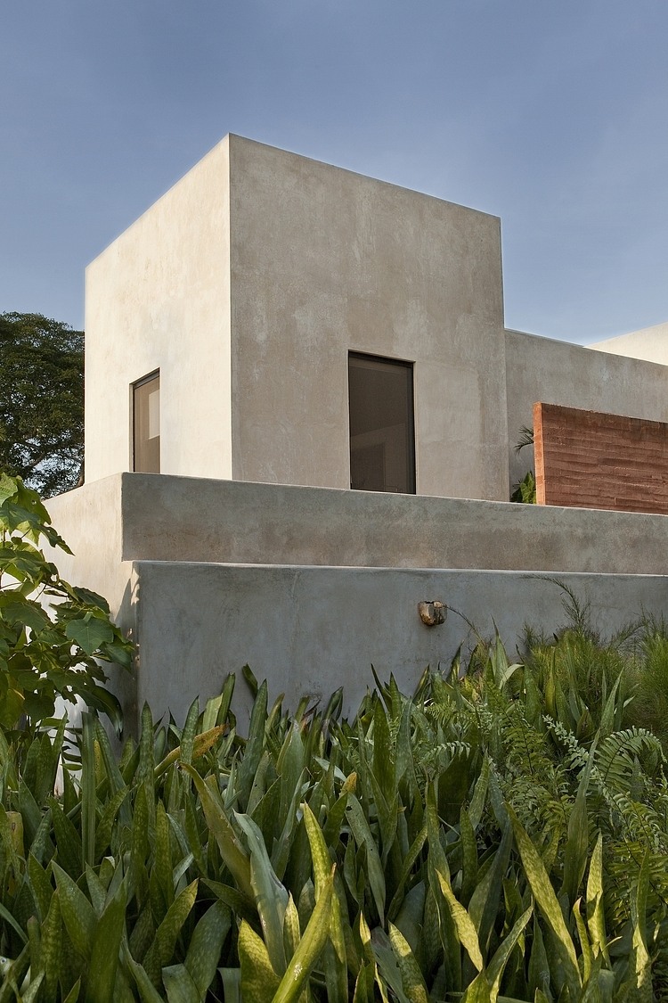 Casa de Campo by Reyes Ríos + Larraiín Arquitectos