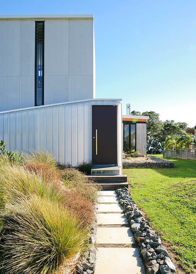 Coopers Beach House by Dorrington Architects & Associates