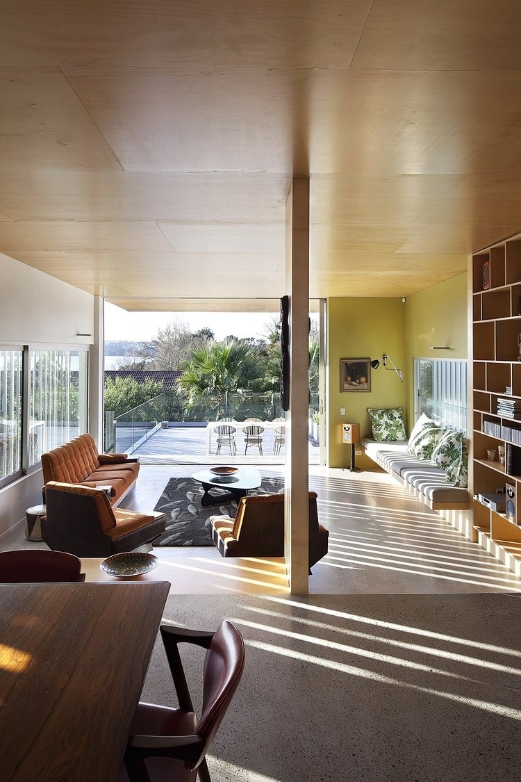 Brown Vujcich House by Bossley Architects