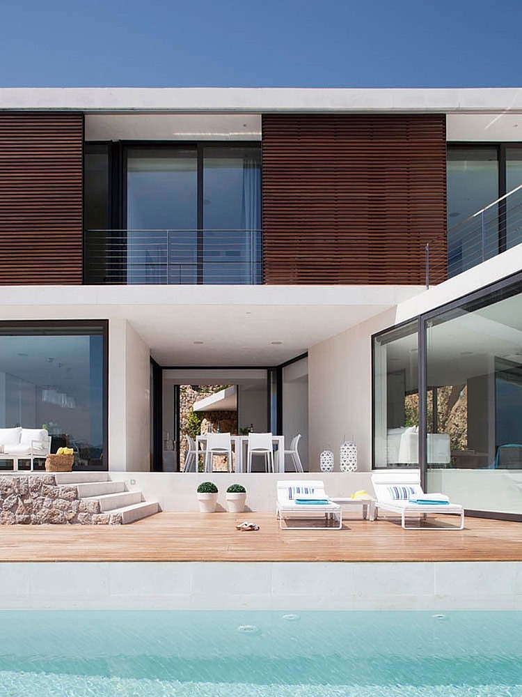 Casa 115 by Miquel Àngel Lacomba