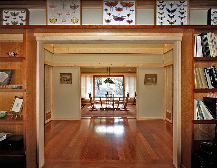 Eastern Seaboard Residence by G. Steuart Gray