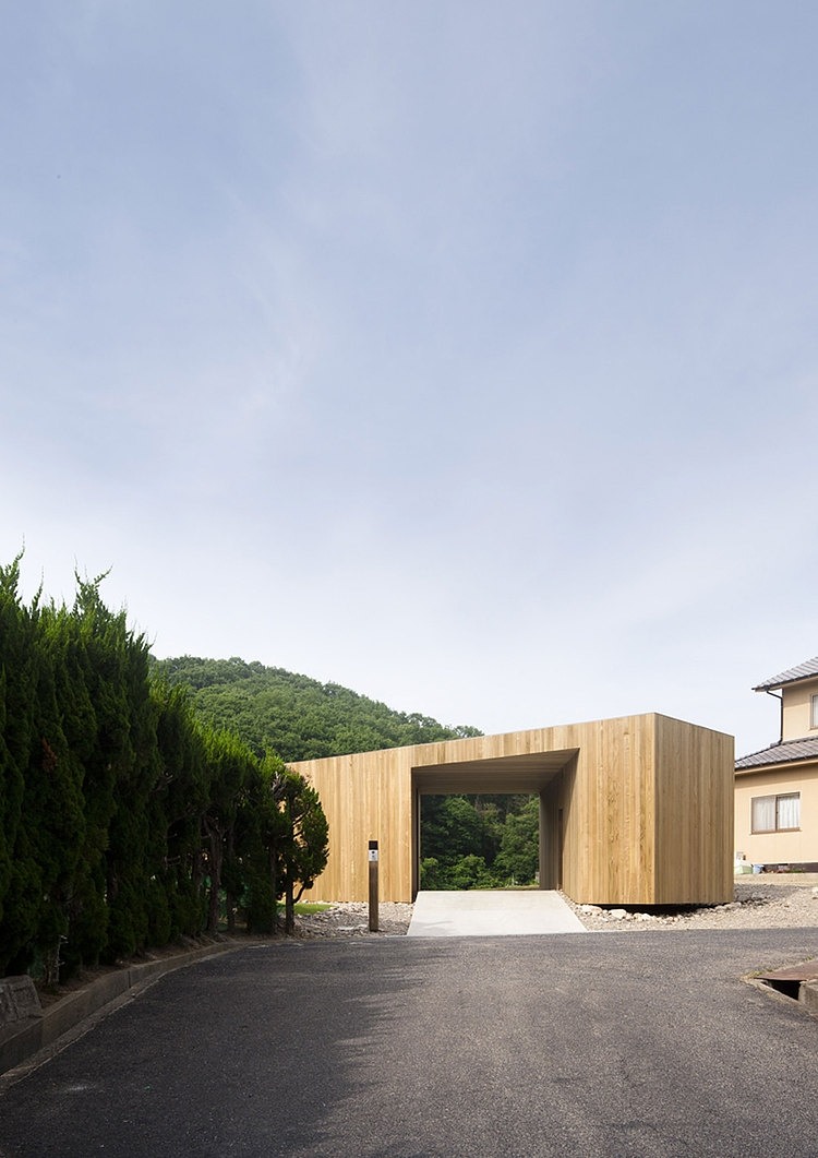 +node by UID Architects & Associates