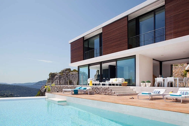 Casa 115 by Miquel Àngel Lacomba