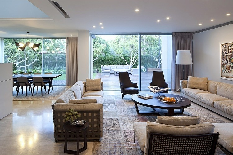 CH House by Avi Domb