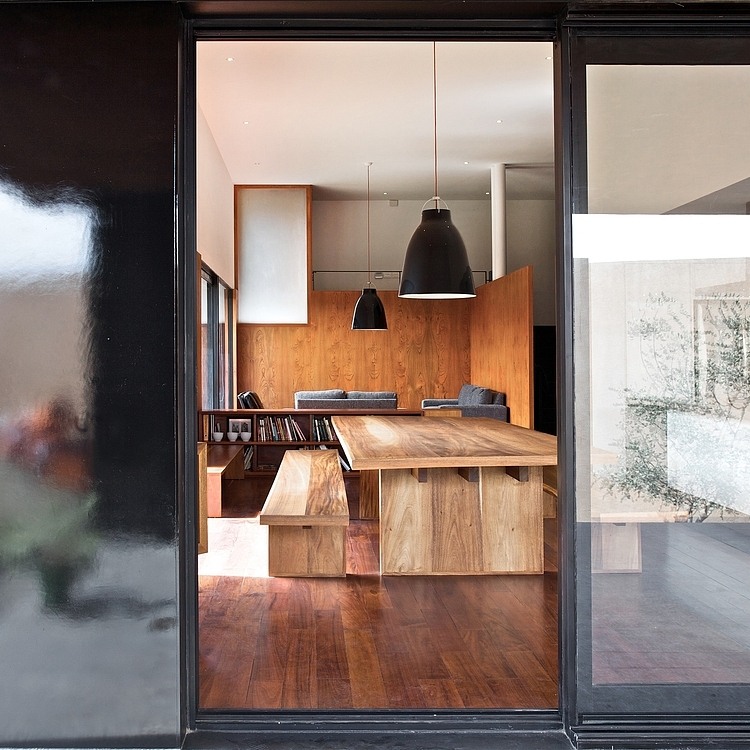 EPR House by Luis Aldrete