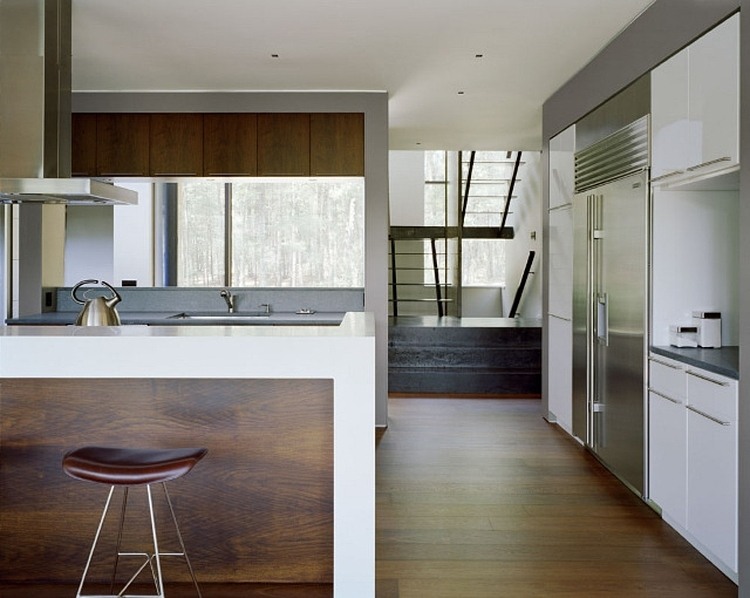 Kettle Hole House by Robert Young