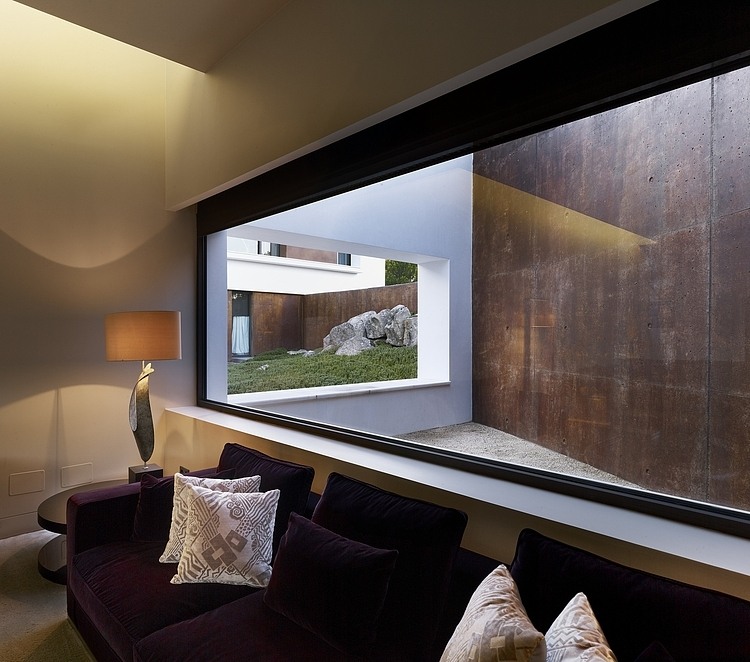 Moraleja House by DAHL + GHG Architects