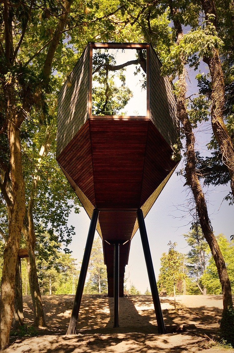 Tree Snakes House by Luis Rebelo de Andrade