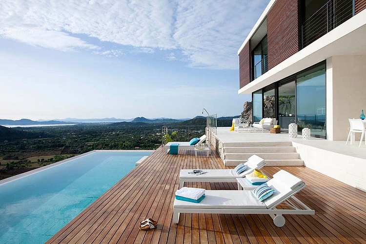 Casa 115 by Miquel Àngel Lacomba
