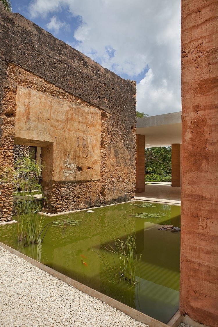 Casa de Campo by Reyes Ríos + Larraiín Arquitectos