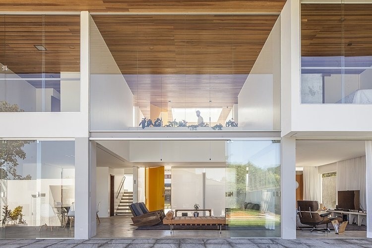 Linhares Dias House by DOMO Arquitetos