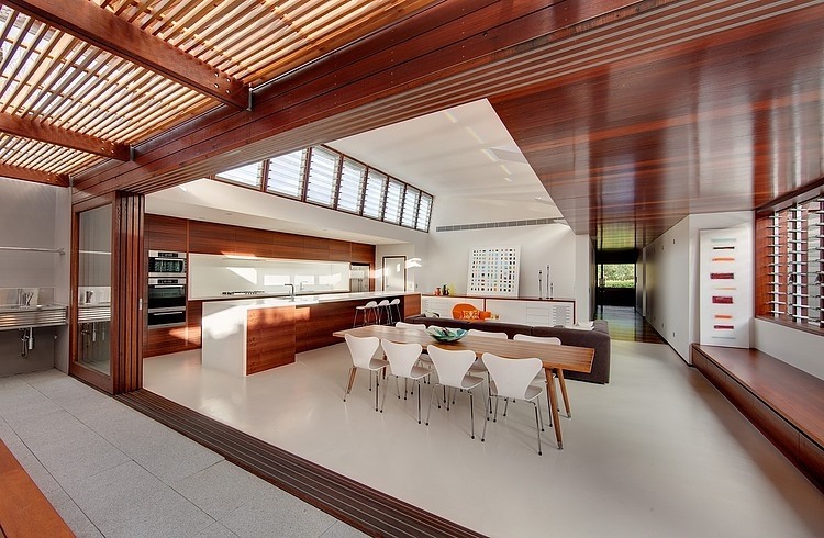 Queens Park Residence by Clinton Cole