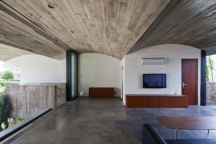 Binh Thanh House by Vo Trong Nghia and Sanuki + Nishizawa