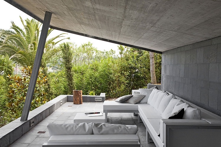 Casa Constanza by MDBA