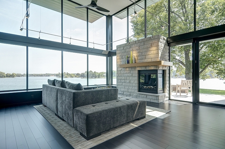 Edgewater Residence by Rosenow