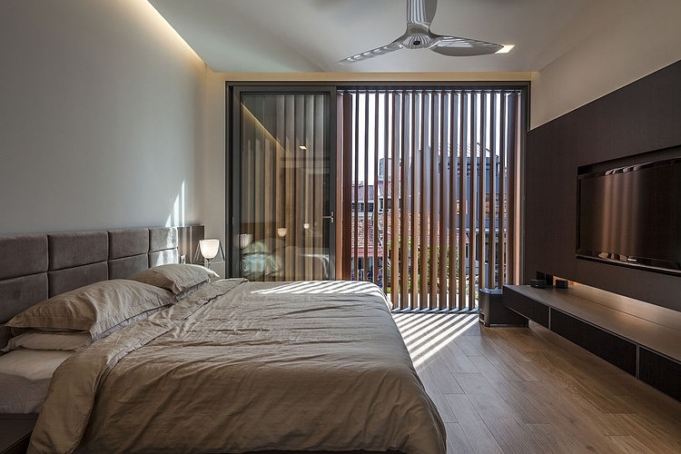 Sunny Side House by Wallflower Architecture + Design