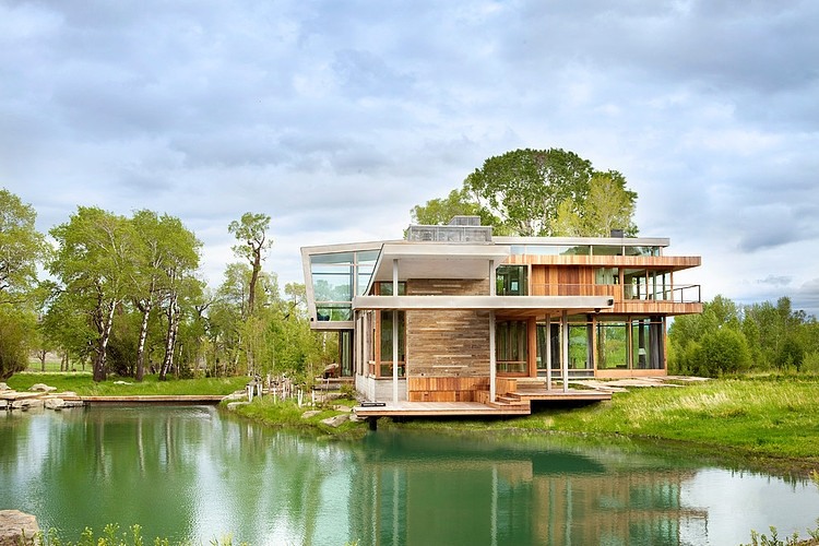 Big Timber Residence by Hughes Umbanhowar Architects
