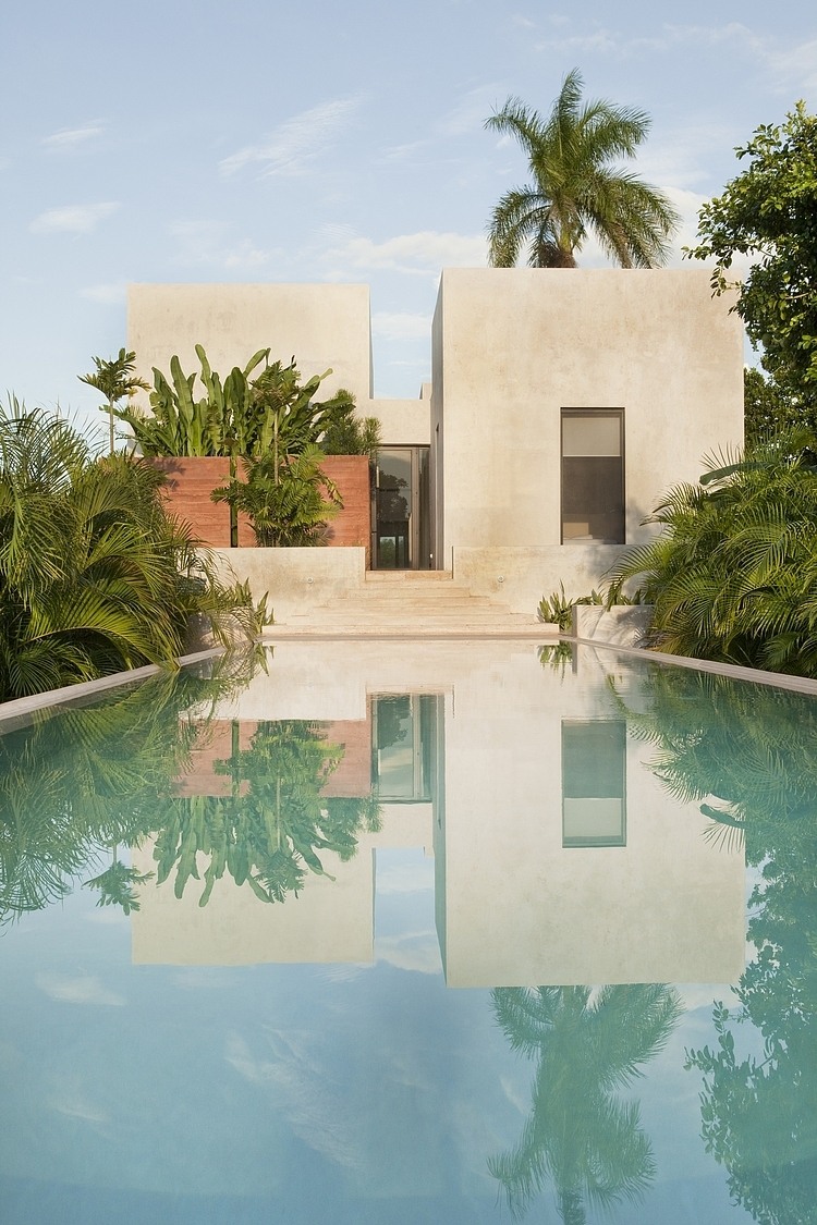 Casa de Campo by Reyes Ríos + Larraiín Arquitectos