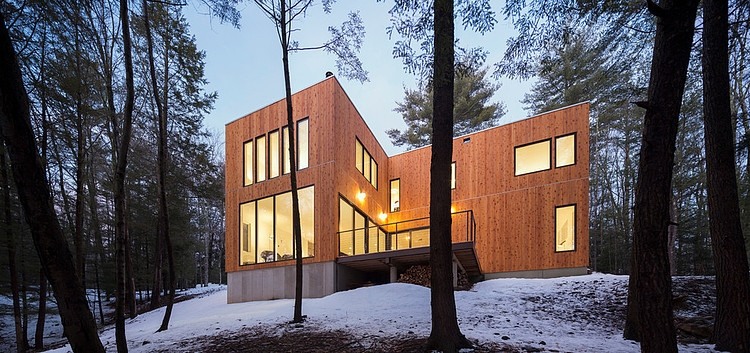 Creek House by Studio MM