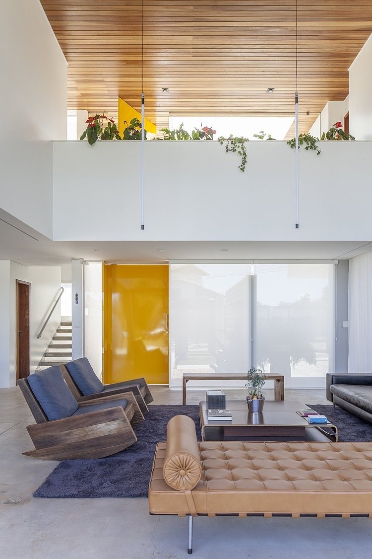 Linhares Dias House by DOMO Arquitetos