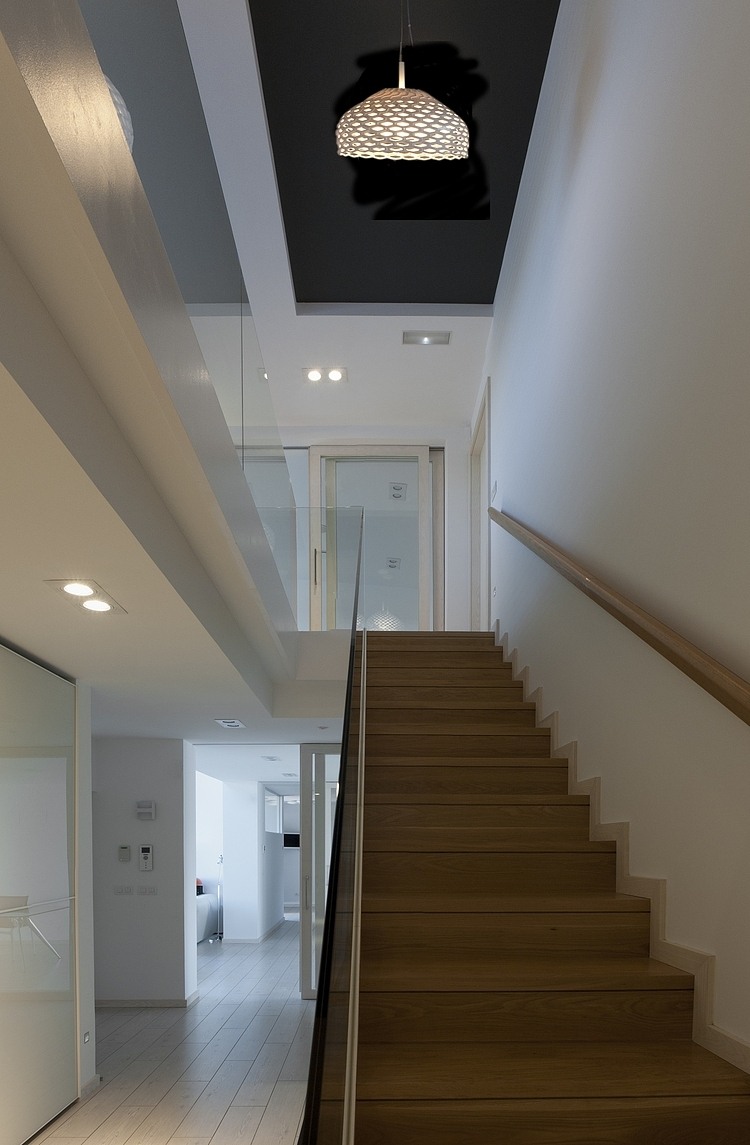 Vitoria-Gasteiz Home by Patxi Cortazar Arquitecto