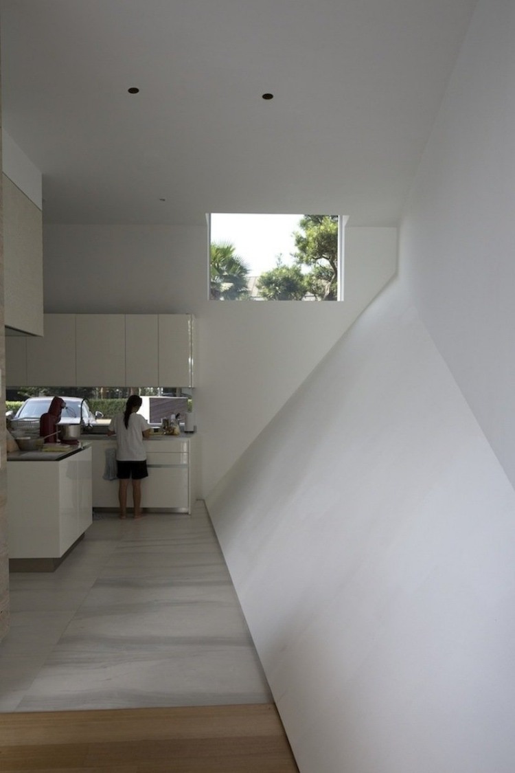 Diamond House by Formwerkz Architects
