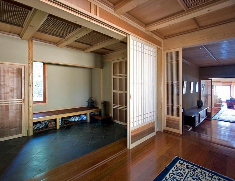Eastern Seaboard Residence by G. Steuart Gray