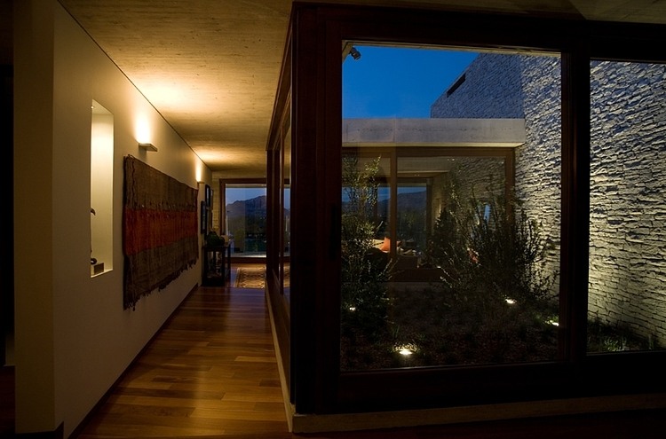 Claro House by Juan Carlos Sabbagh Arquitectos