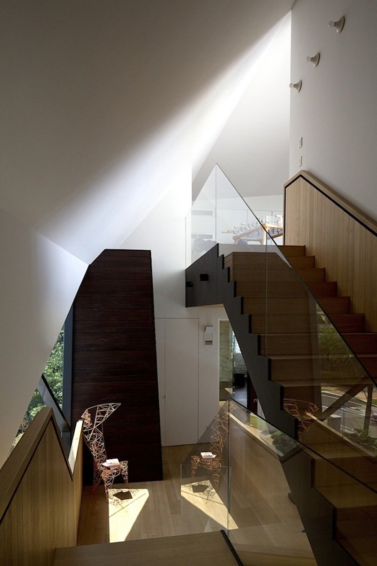 Diamond House by Formwerkz Architects