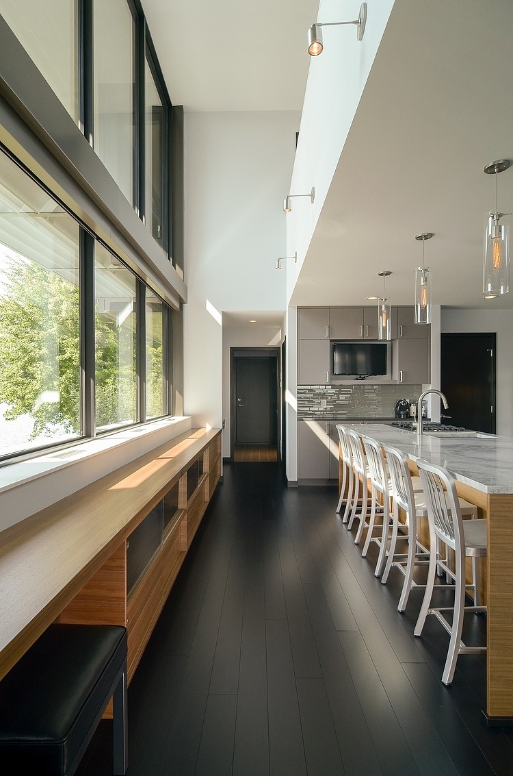 Edgewater Residence by Rosenow