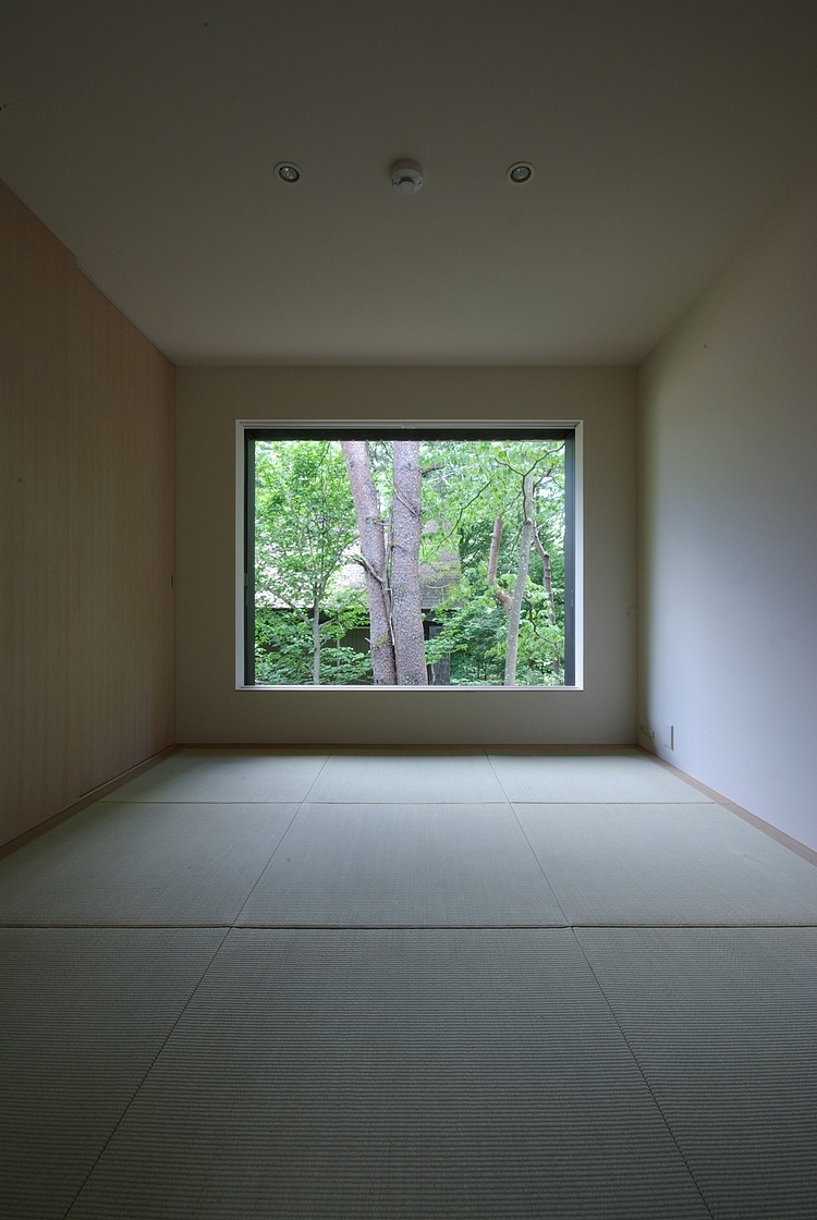 House in Fujizakura by Case Design Studio