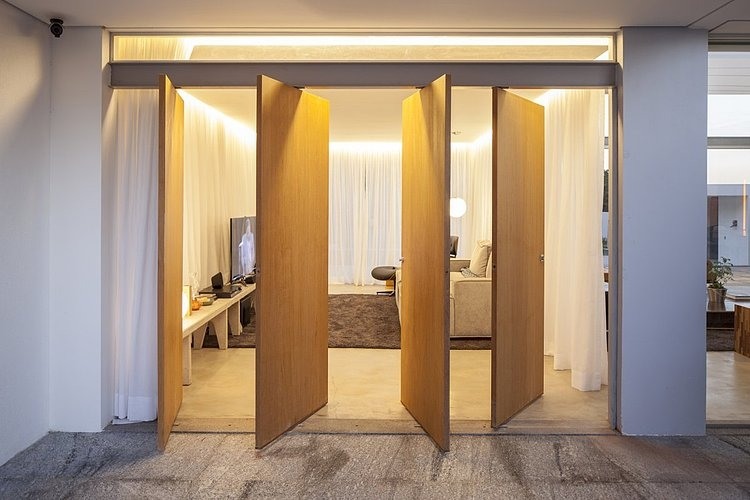 Linhares Dias House by DOMO Arquitetos
