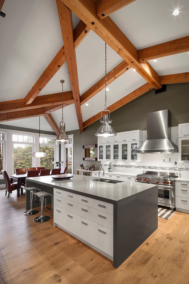 Cliffside Home by Icon Developments